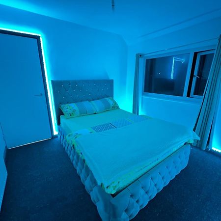 Luxproperties バーミンガム エクステリア 写真